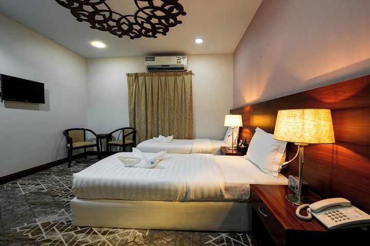Room 12 of 47