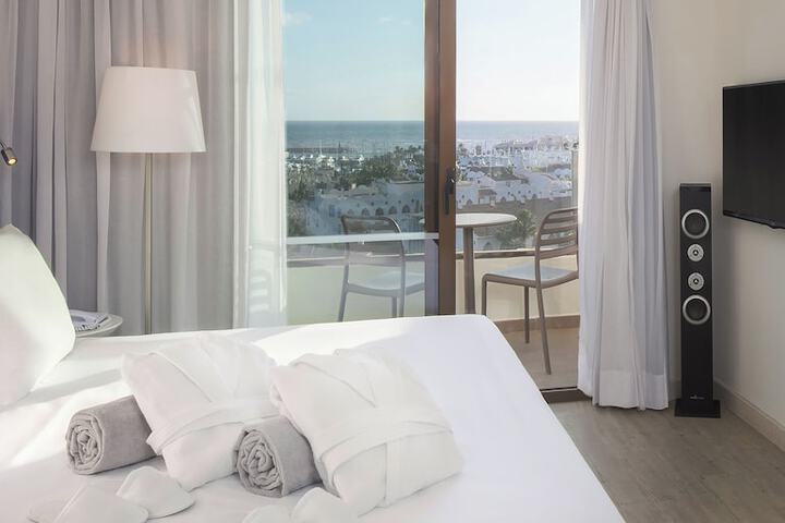 Room 21 of 81