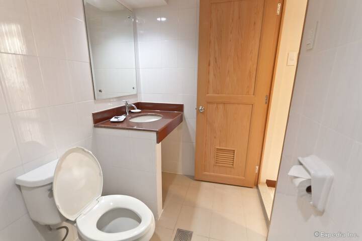 Room 42 of 60