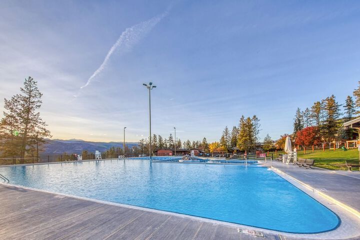 Hotel Interior 98 of 116