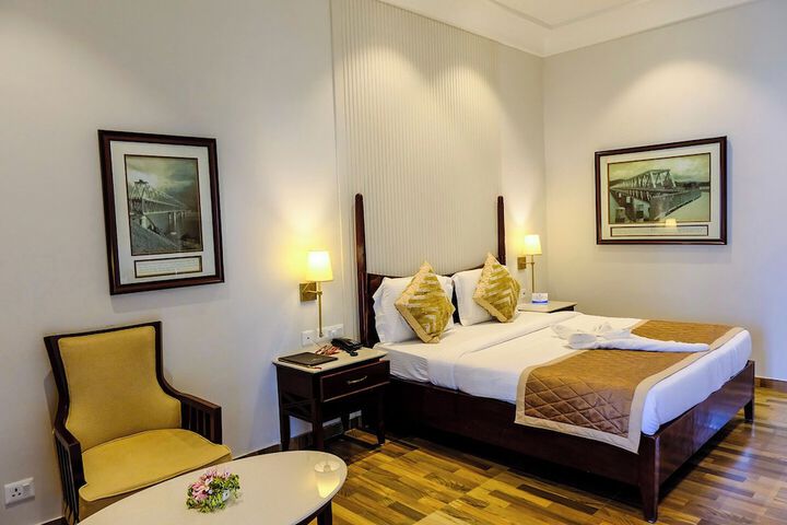 Room 10 of 70