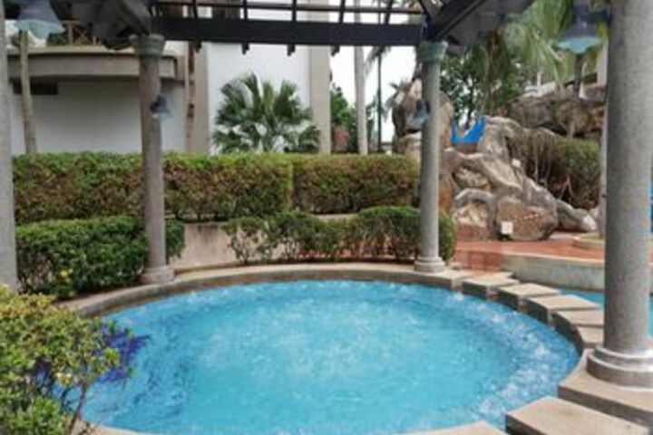 Pool 50 of 62
