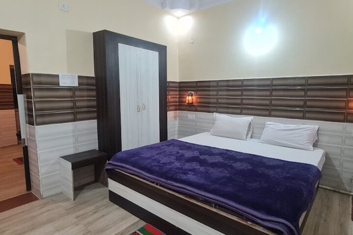 Room 7 of 43
