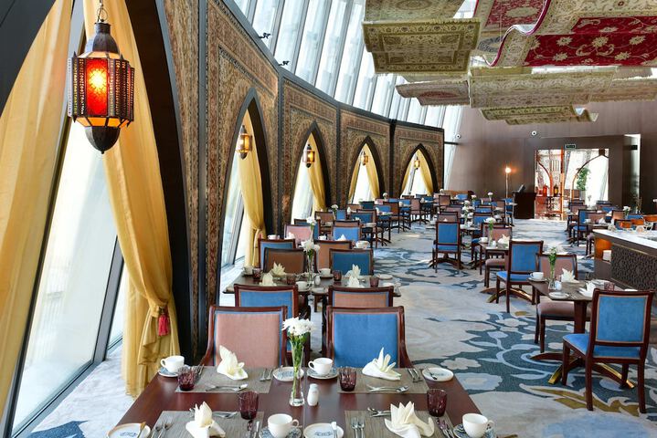 Dining 48 of 72