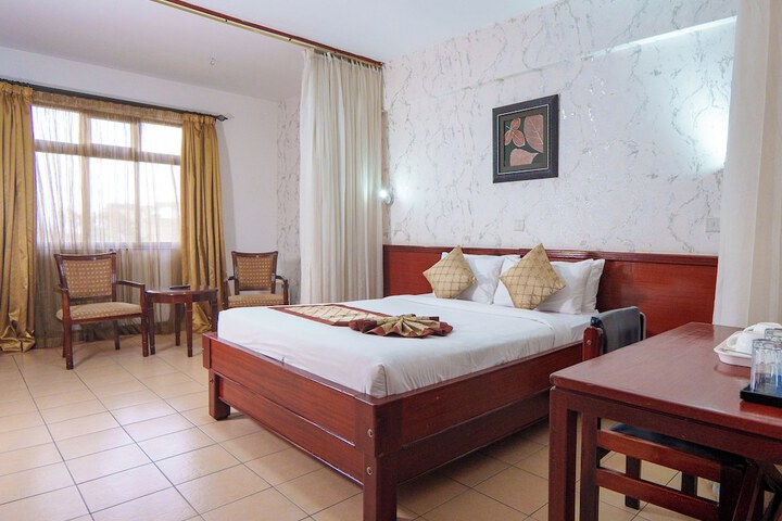 Room 15 of 36