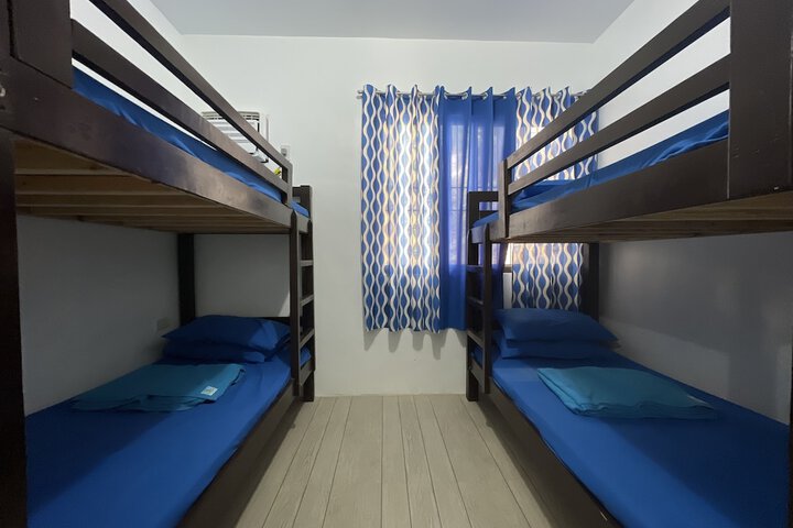 Room 64 of 200