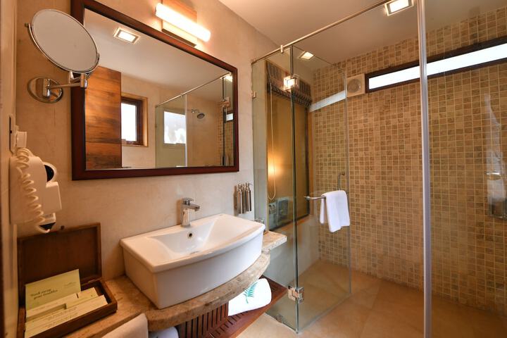 Bath Interior
