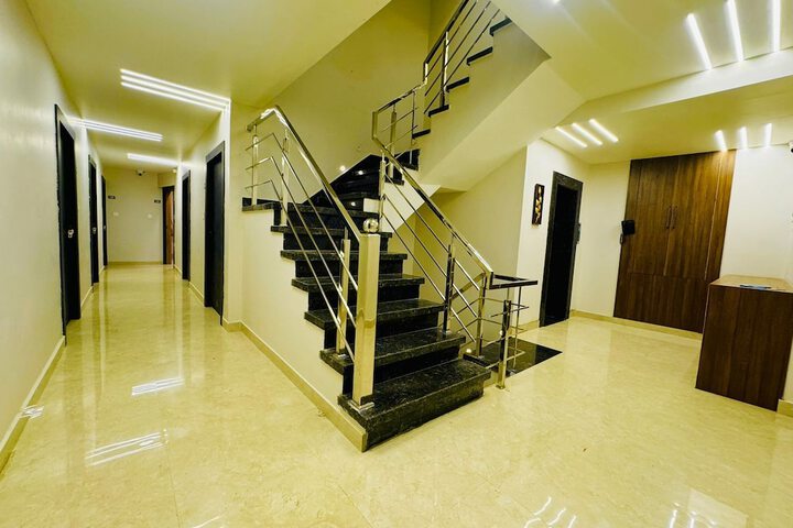 Hotel Najaf Palace 200 Mtrs from Dargah