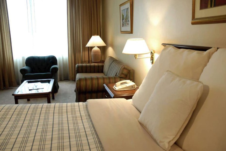 Room 8 of 31