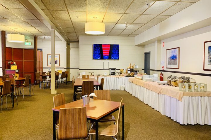 Dining 82 of 114