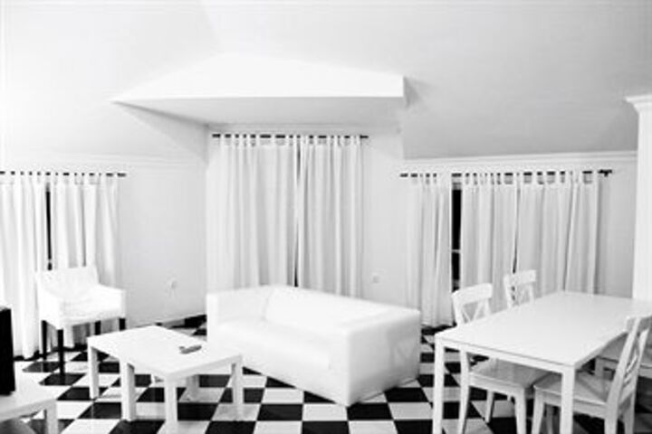 Room 12 of 13
