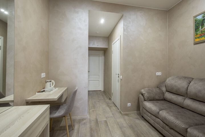 Room 17 of 67