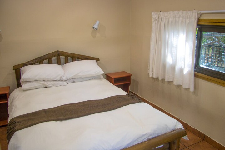 Room 8 of 28