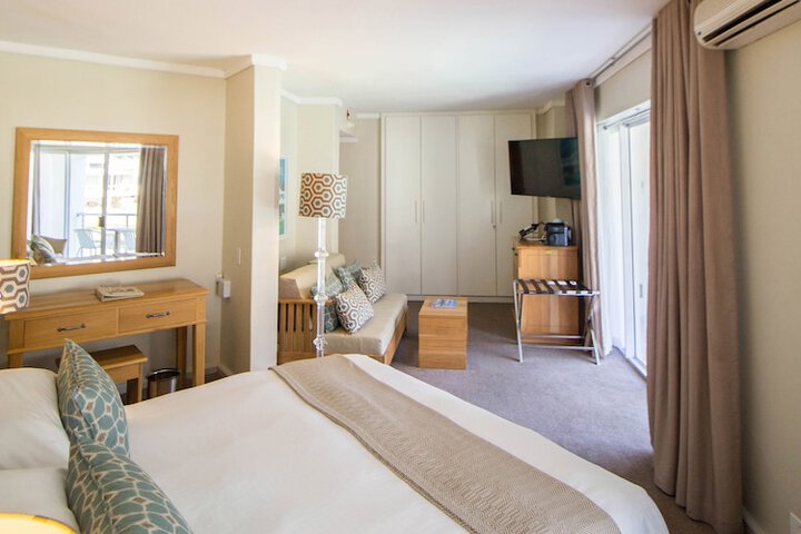 Room 9 of 95