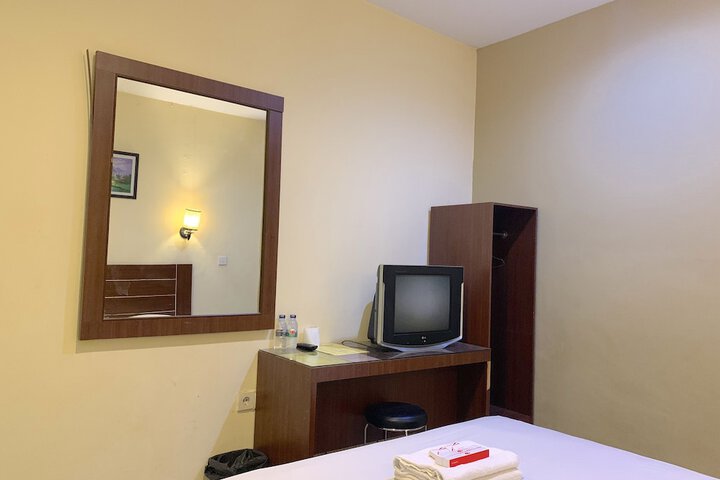 Room 15 of 23
