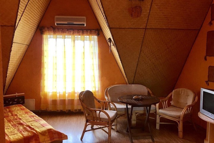 Room 6 of 39