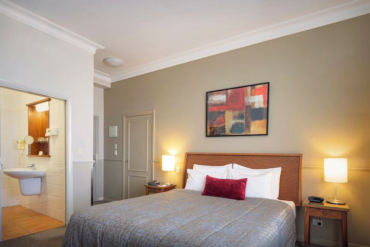 Room 7 of 36