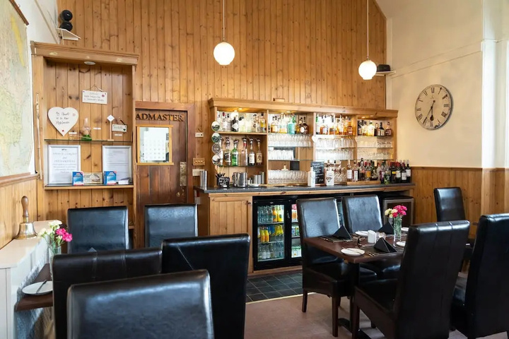 restaurant