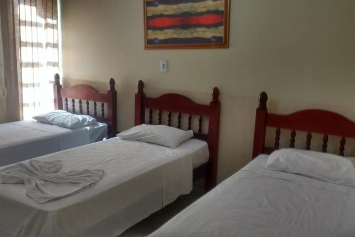 Room 5 of 11