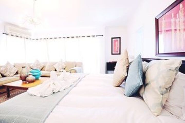 Room 15 of 40