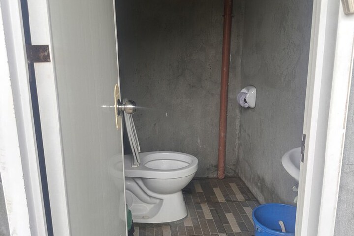Room 72 of 160