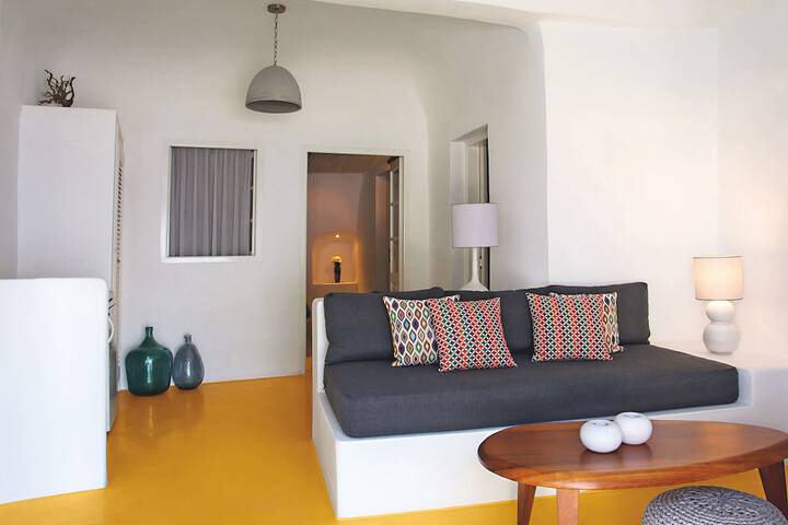 Room 25 of 83