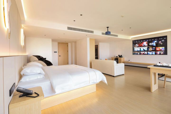 Room 26 of 158