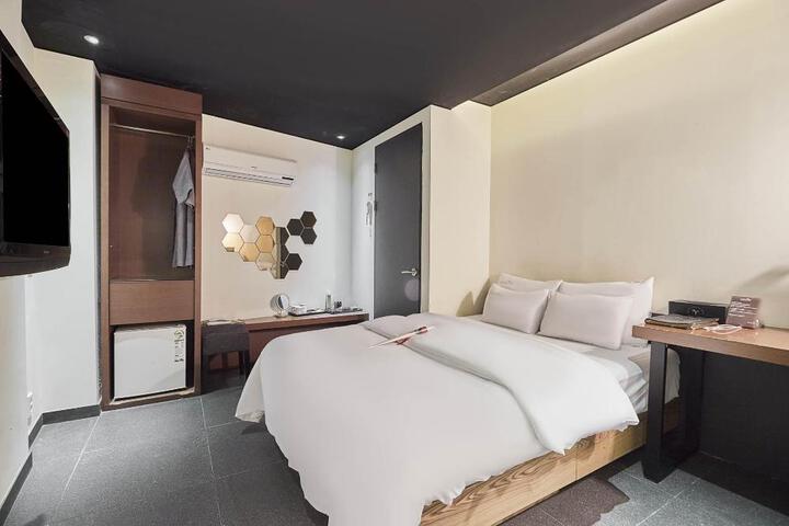 Photo of Lemontree Hotel Jongno