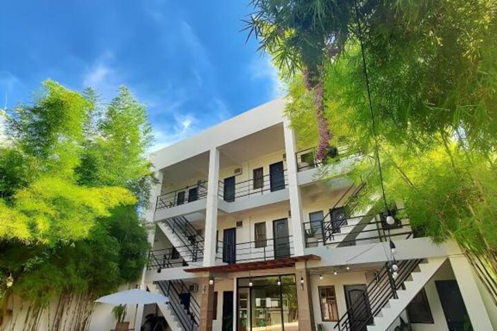 Exterior of Kathys Home Garden Suites
