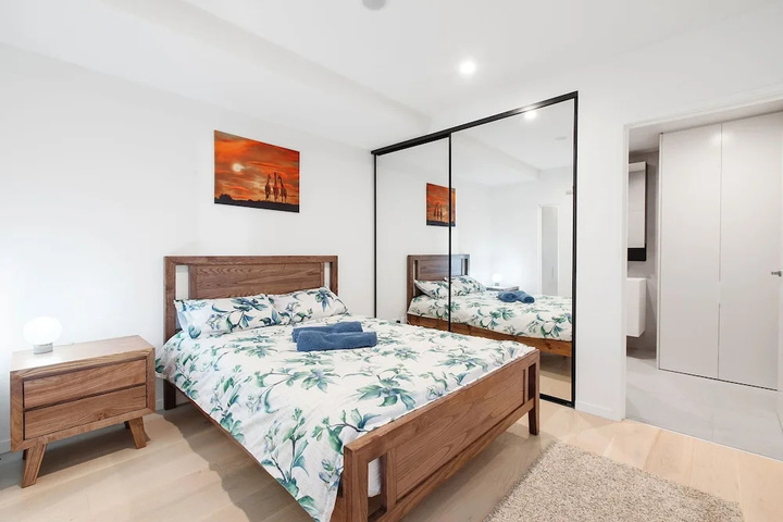Room 3 of 10