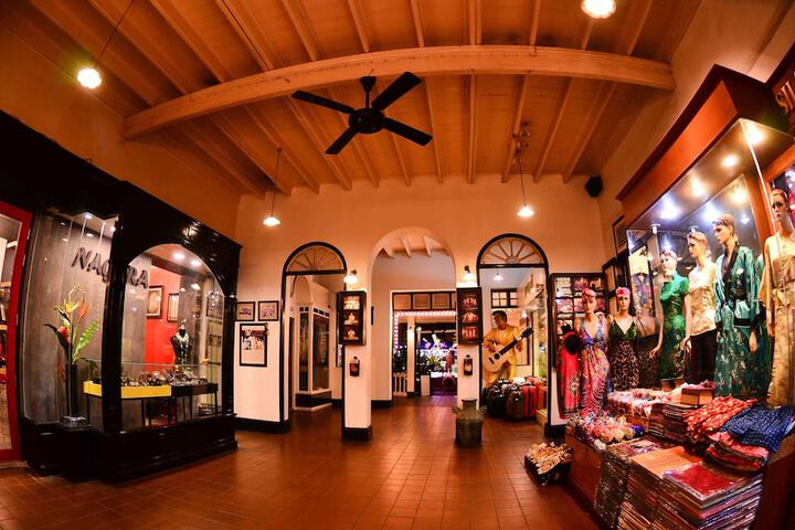Gift Shop 18 of 32