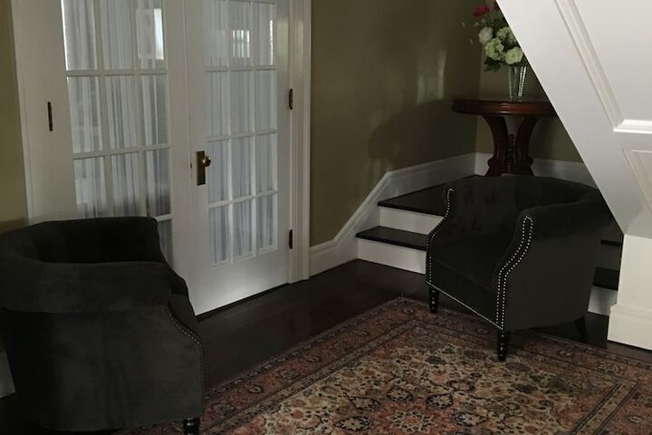 Entrance & Lobby