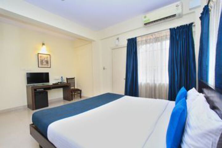 Room 9 of 23