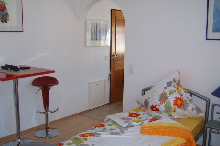 Room 8 of 26