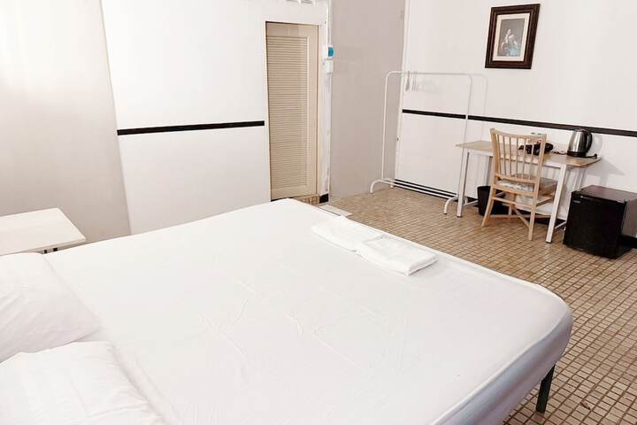 Room 7 of 15
