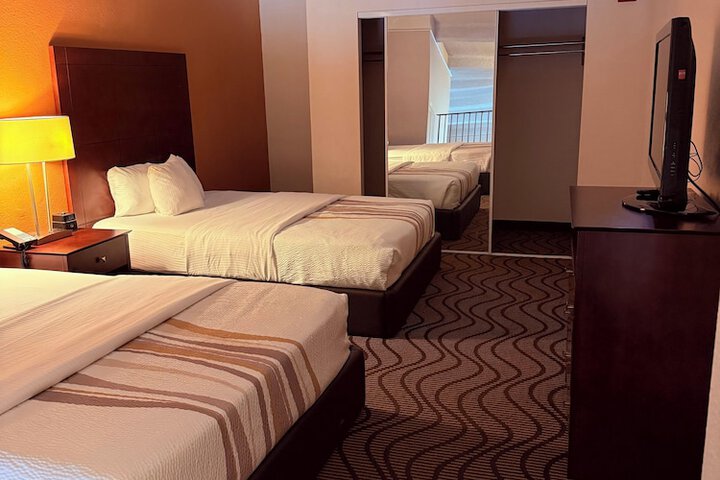 Room 6 of 22