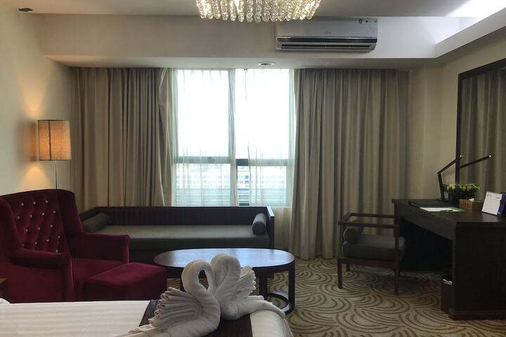 Room 18 of 34