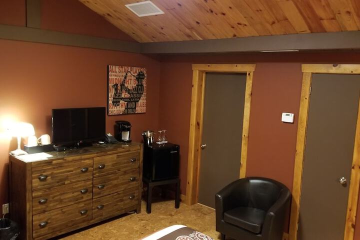 Room 7 of 69