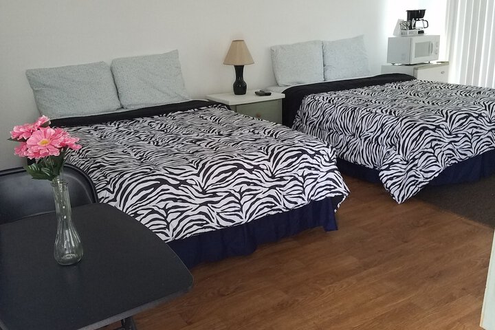 Room 9 of 35