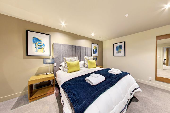 Room 15 of 69
