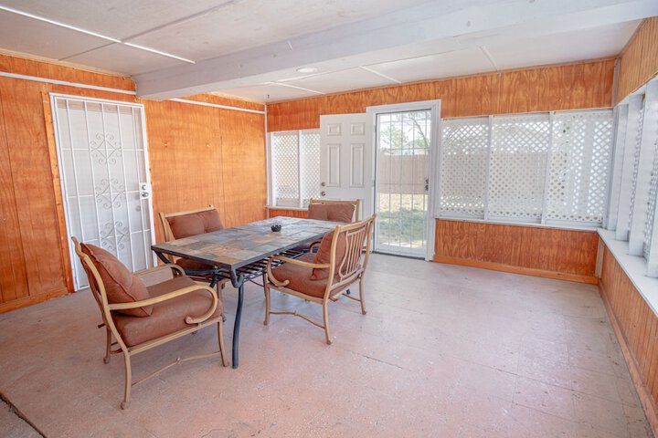 Splendid Gated 4 BR 2 BA Home Near Downtown in San Antonio, TX