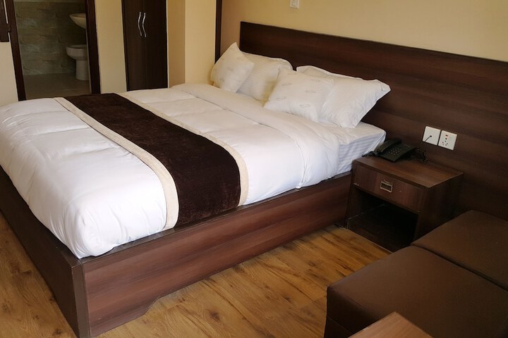 Room 3 of 42