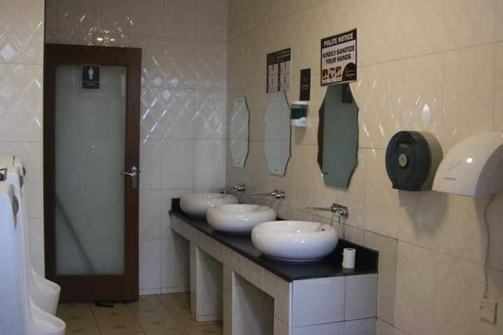 Room 11 of 25