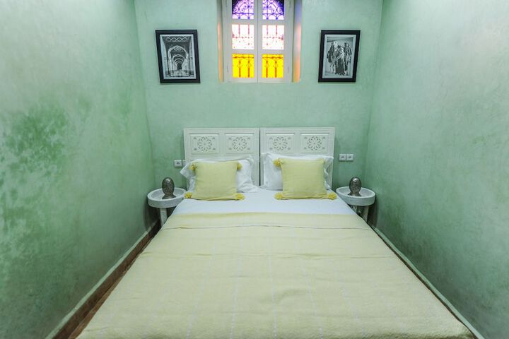 Room 25 of 74