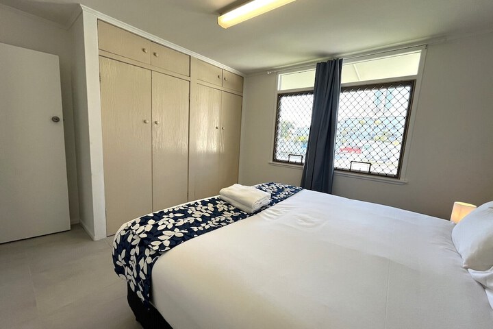 Room 28 of 83