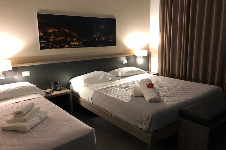 Room 15 of 60