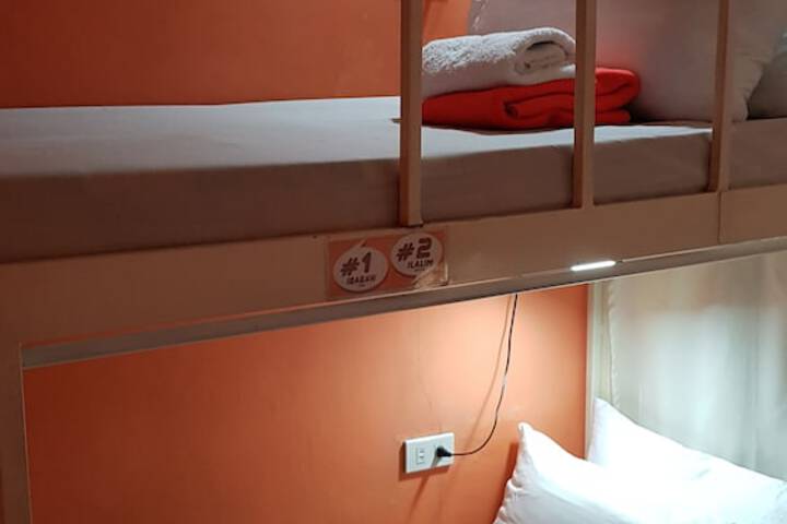 Room 17 of 61