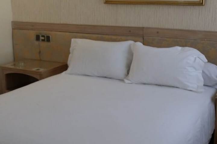Room 3 of 26