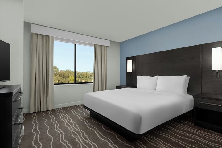 Room 4 of 49