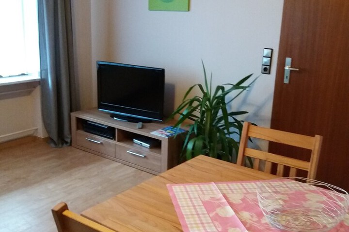 Room 10 of 20